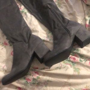 New knees high soft top boots.